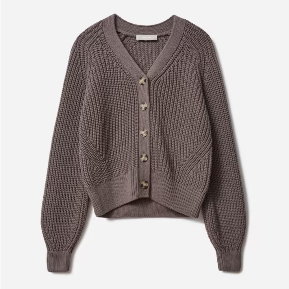ISO: Everlane The Texture Cotton Cardigan in size medium, large or x-large